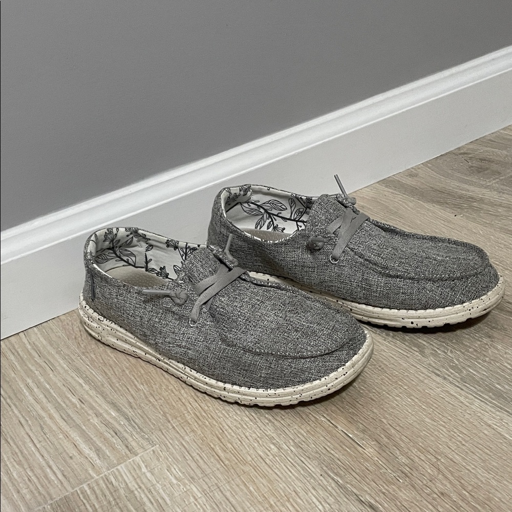 Women Wendy Hey dudes grey